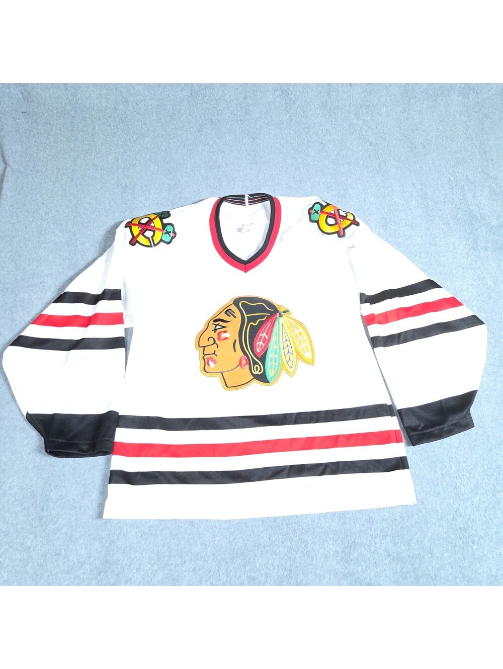 CCM Chicago Blackhawks Hockey Jersey Mens Small White Assembled Canada Vintage